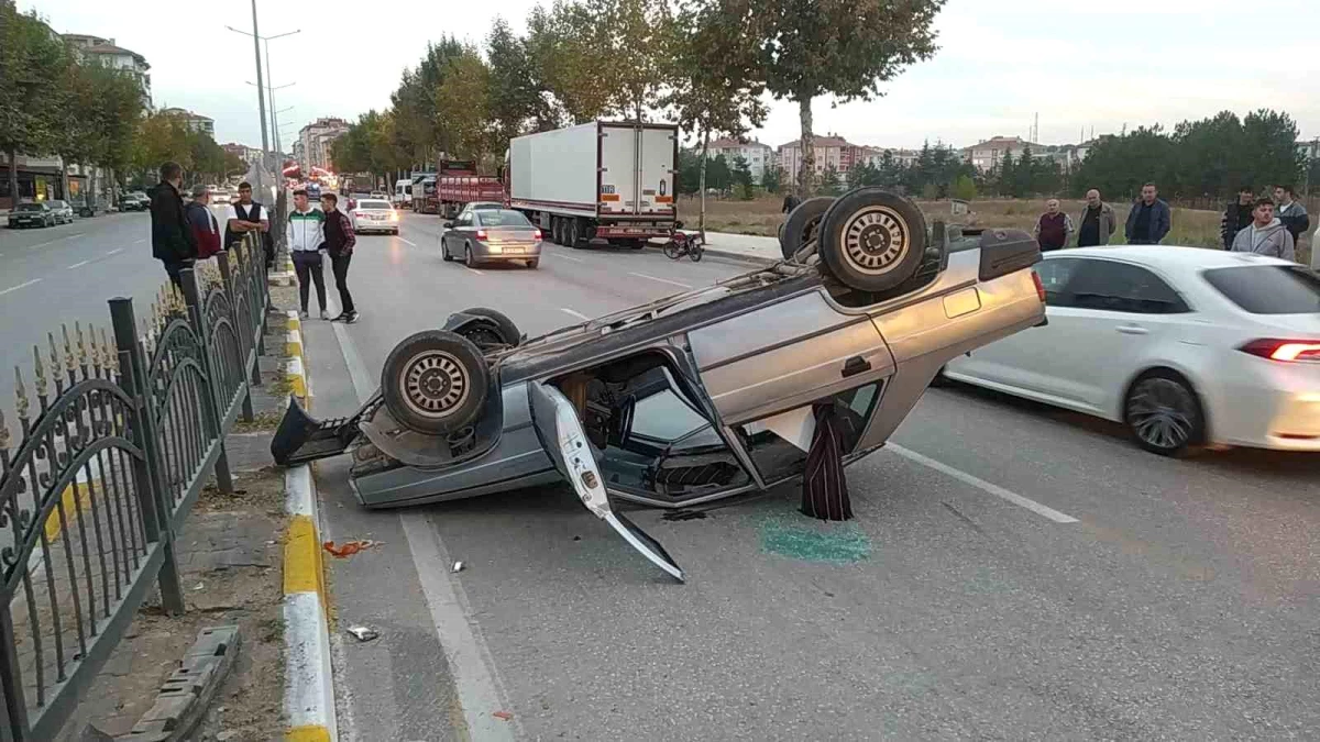 Çorum’da Otomobil Takla Attı, Sürücü Yaralandı